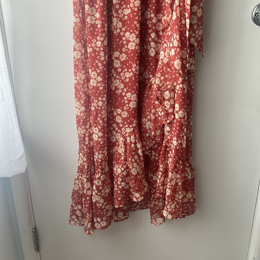 Floral Ruffled Wrap Dress - Picture 3 of 4